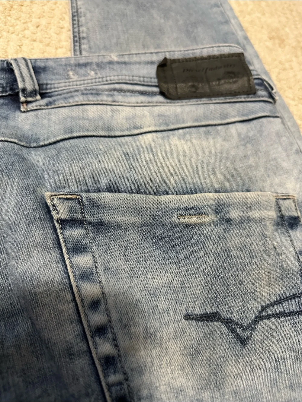 Diesel Men’s Denim Belther-R Regular Slim Tapered Acid Wash